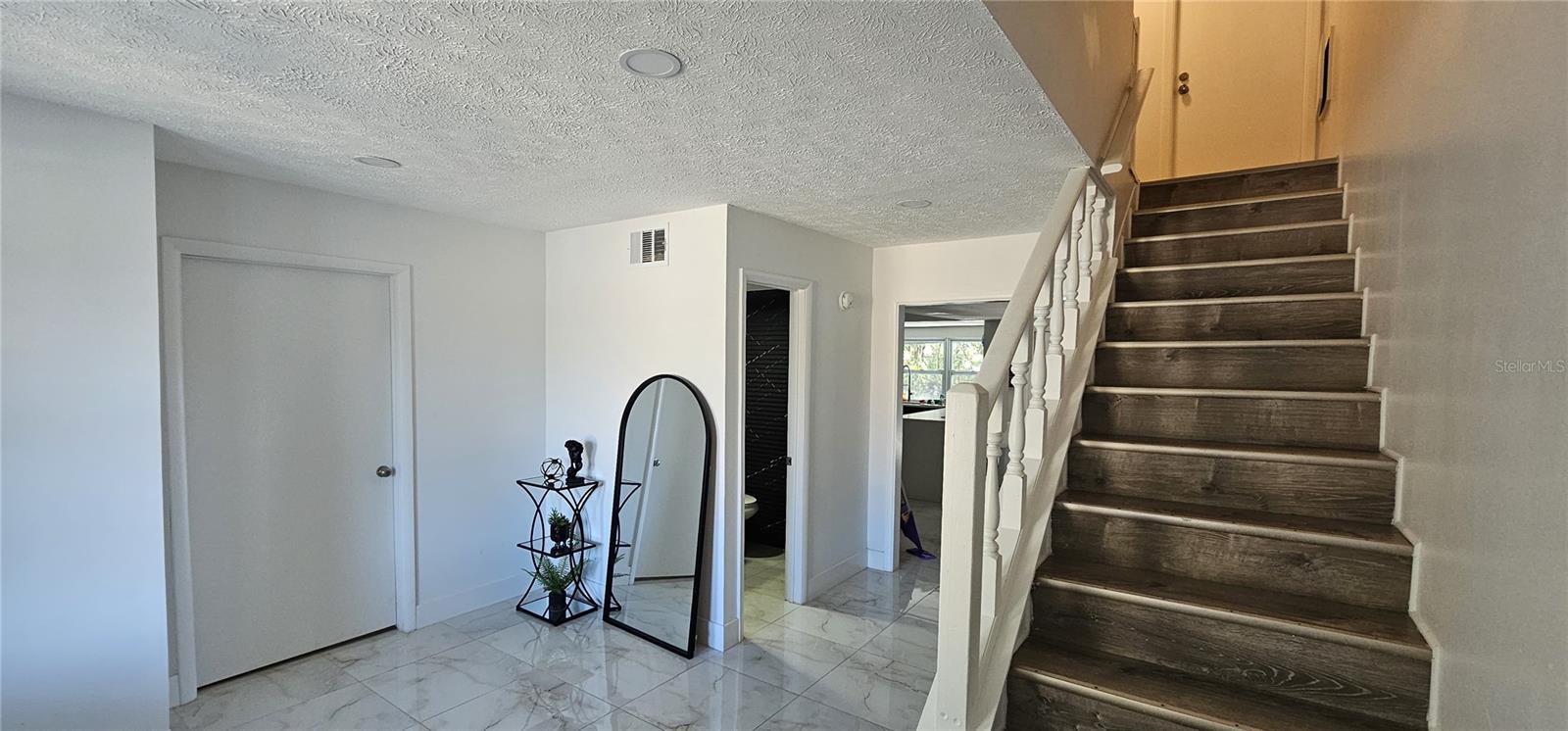 4520 GRAINARY AVE — photo 34
