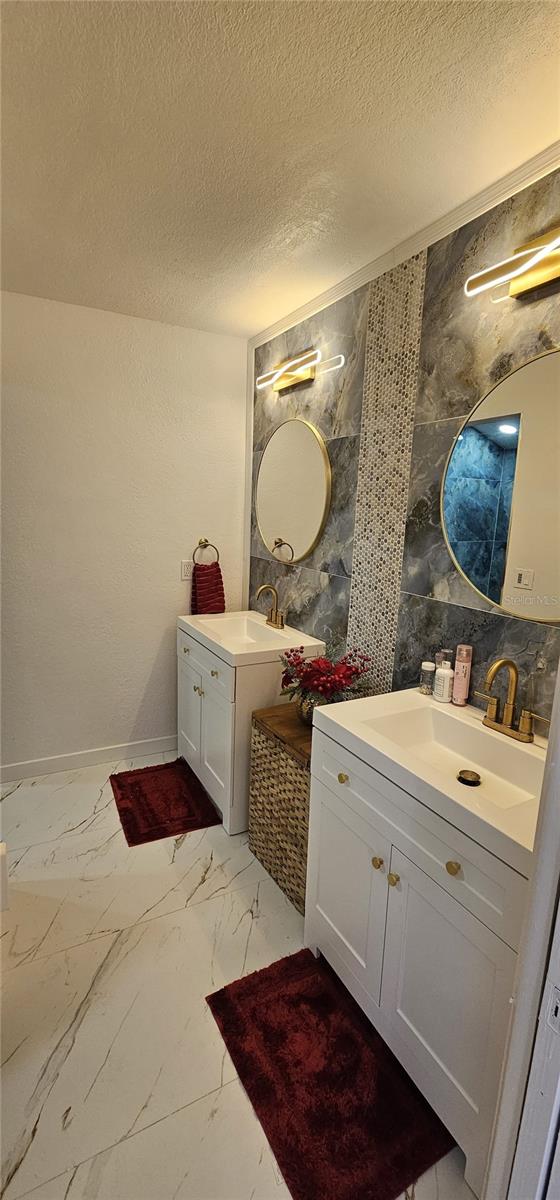 4520 GRAINARY AVE — photo 15