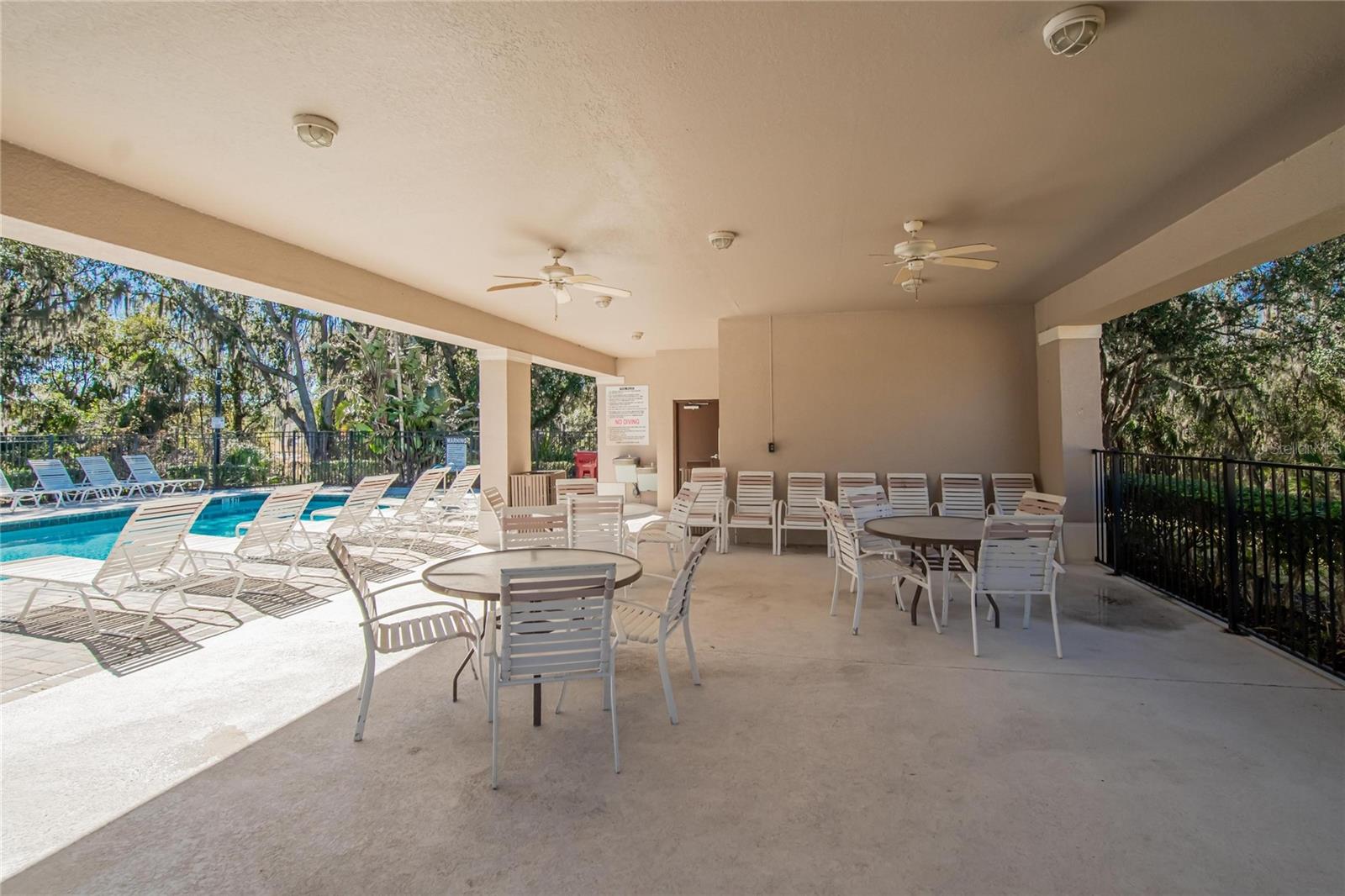 2819 HOLLY BLUFF CT — photo 51