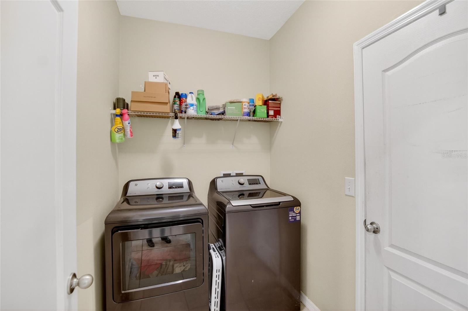 2819 HOLLY BLUFF CT — photo 32