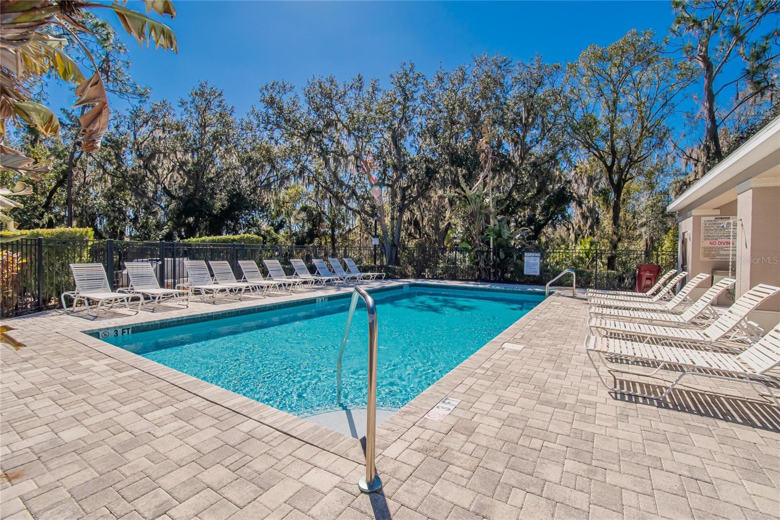 2819 HOLLY BLUFF CT — photo 48