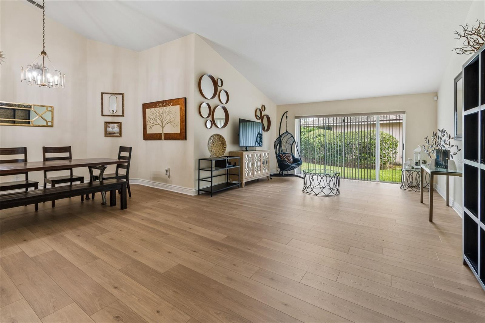 17503 EDINBURGH DR — photo 7