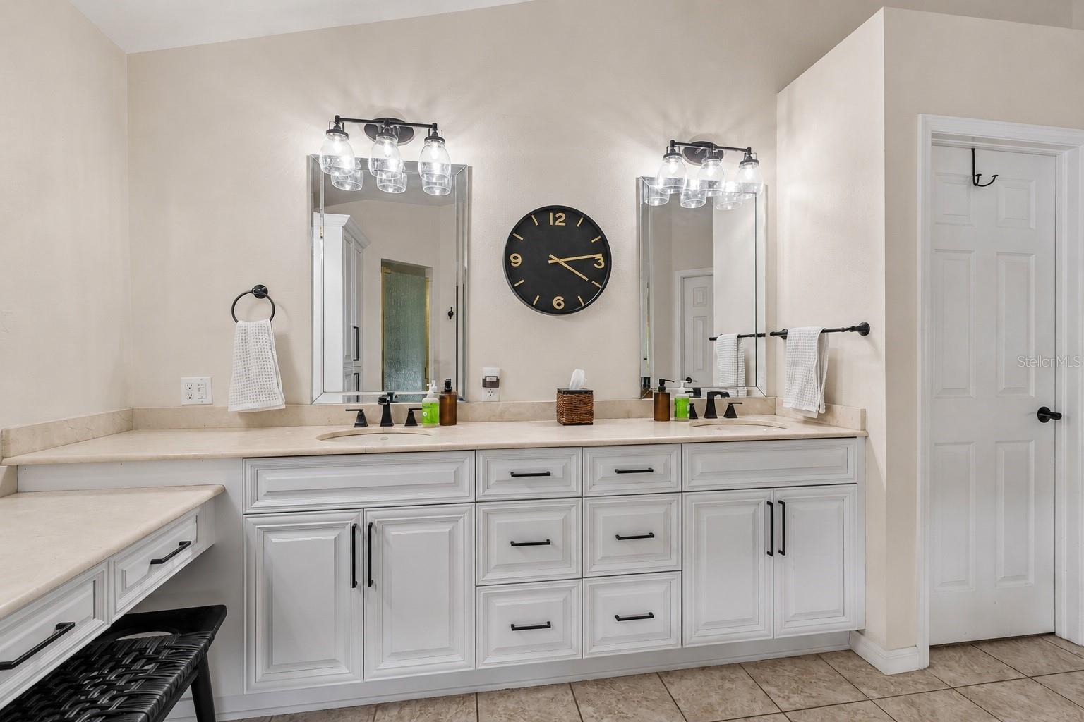17503 EDINBURGH DR — photo 23
