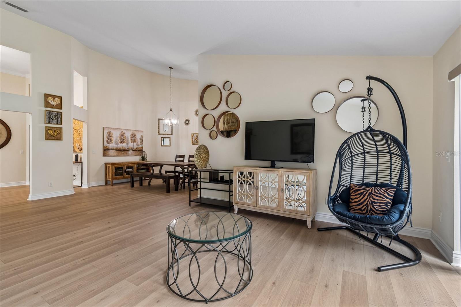 17503 EDINBURGH DR — photo 8