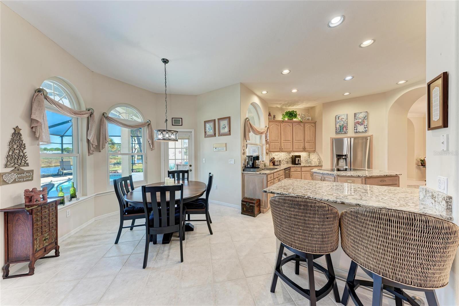 8383 CYPRESS HOLLOW DR — photo 20