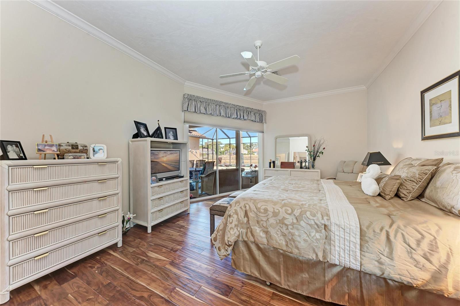 8383 CYPRESS HOLLOW DR — photo 28