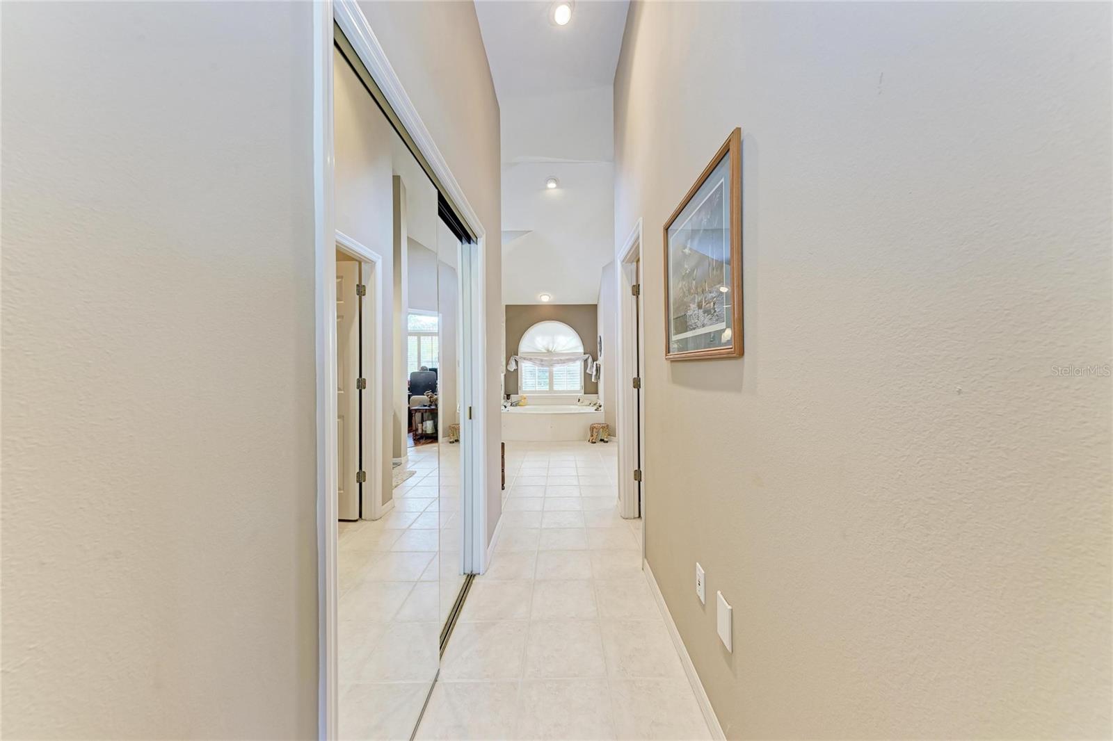 8383 CYPRESS HOLLOW DR — photo 29