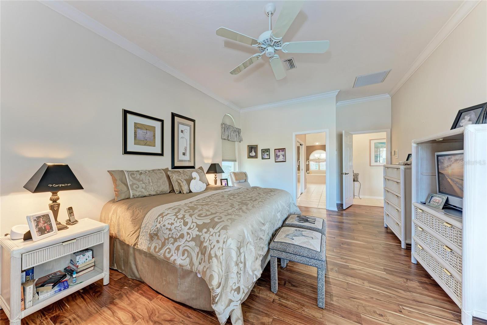 8383 CYPRESS HOLLOW DR — photo 27