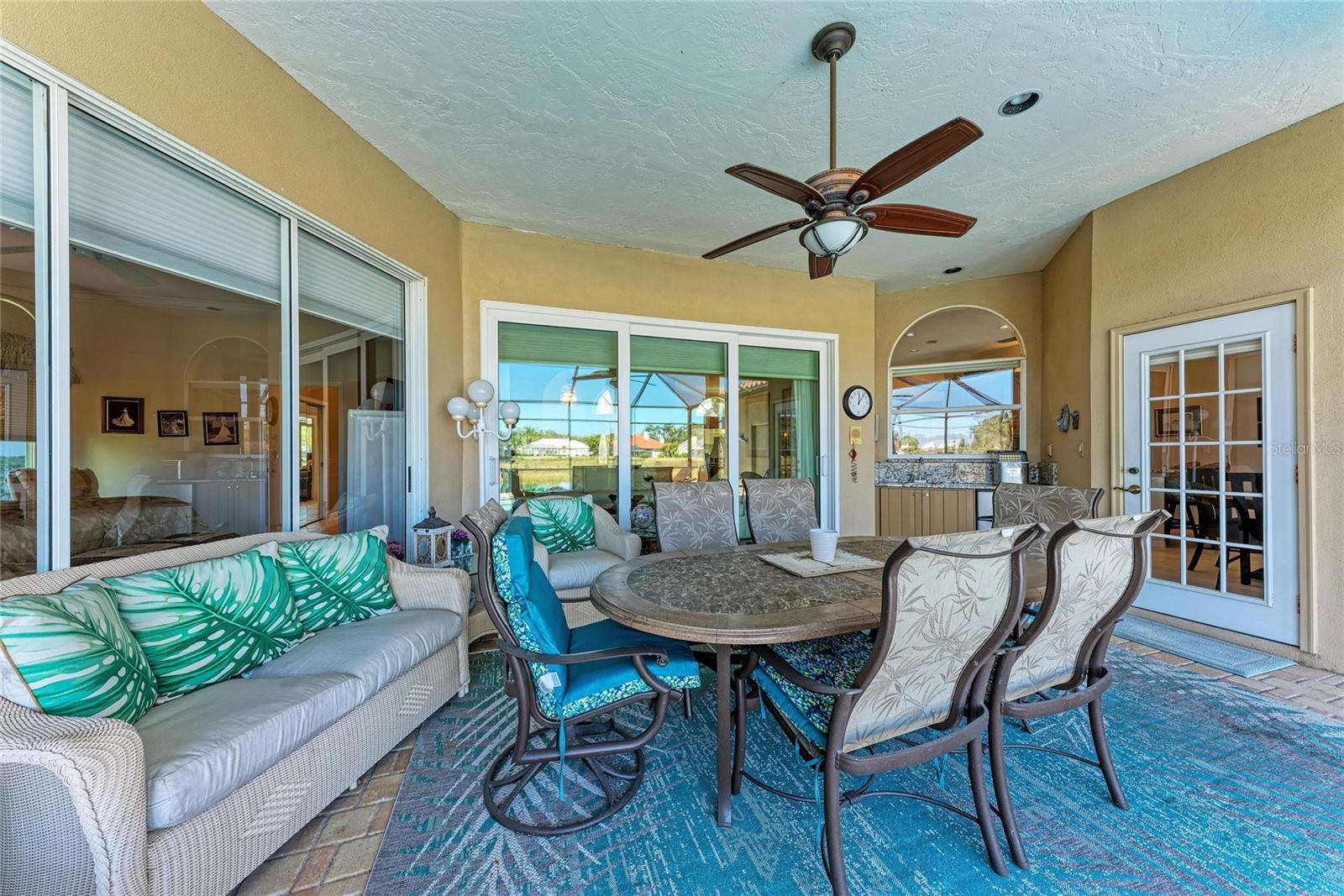 8383 CYPRESS HOLLOW DR — photo 46