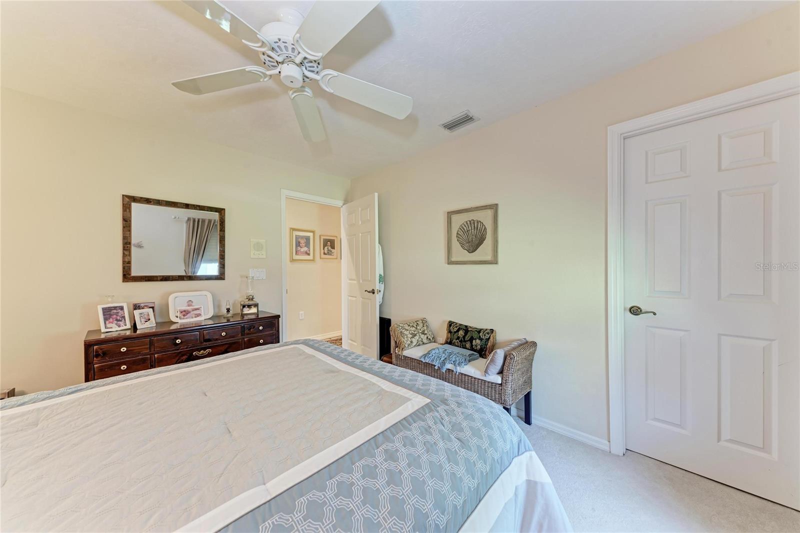 8383 CYPRESS HOLLOW DR — photo 43