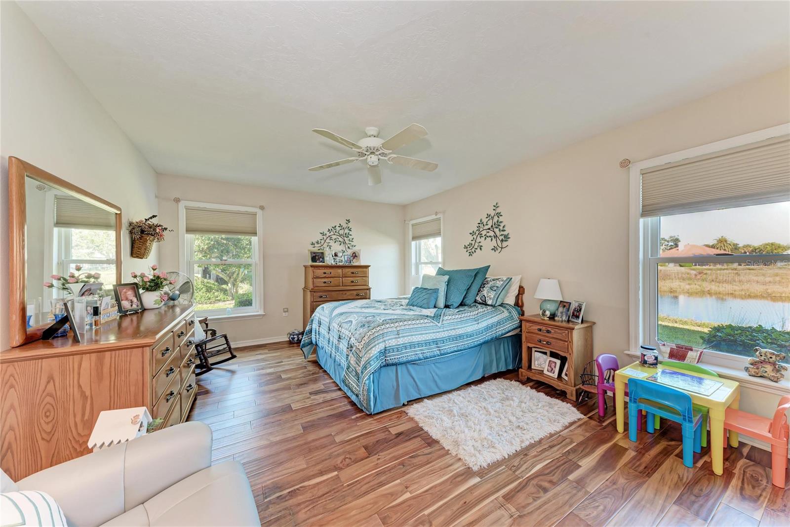 8383 CYPRESS HOLLOW DR — photo 37