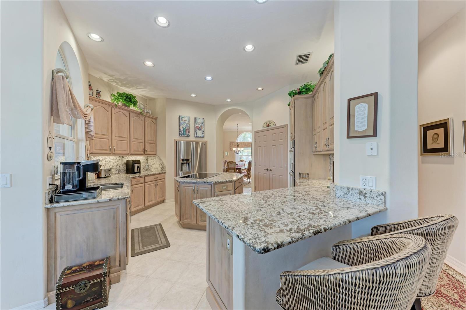 8383 CYPRESS HOLLOW DR — photo 16
