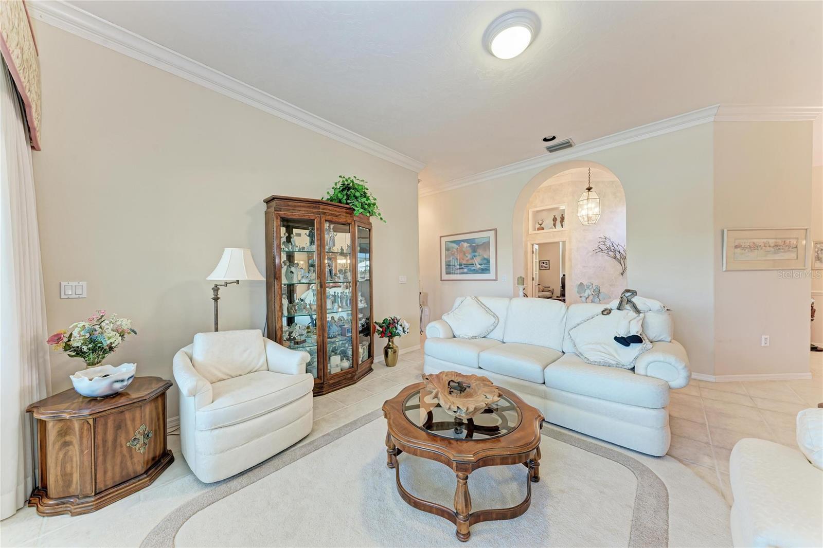 8383 CYPRESS HOLLOW DR — photo 13
