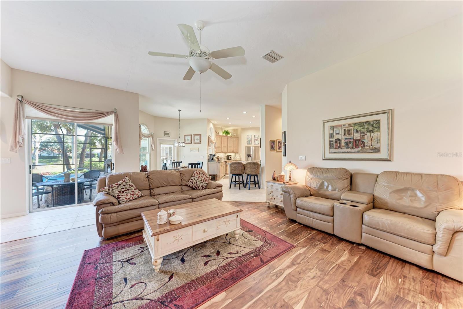 8383 CYPRESS HOLLOW DR — photo 9