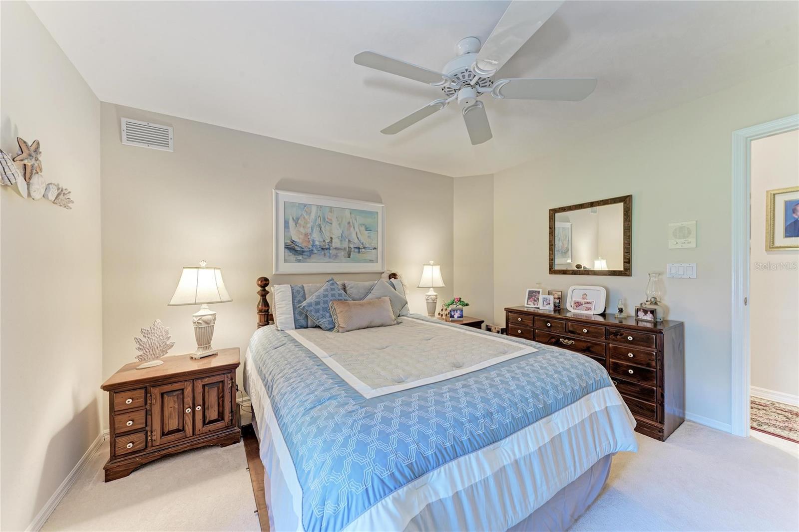 8383 CYPRESS HOLLOW DR — photo 42