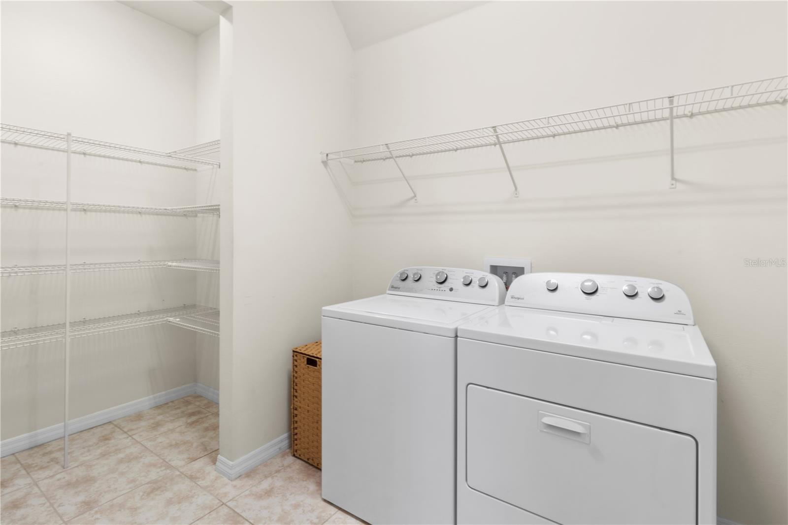 19770 QUISTO ST — photo 33