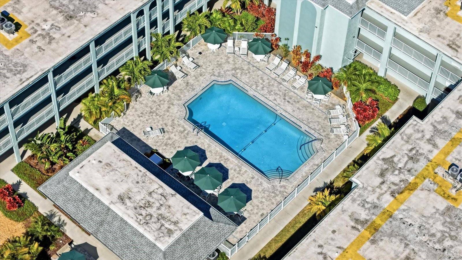 1706 BELLEAIR FOREST DR #128 — photo 33