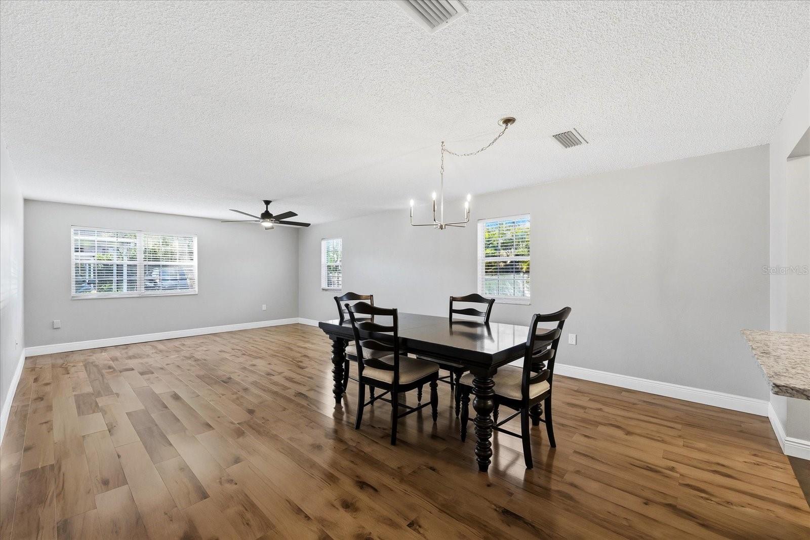 1706 BELLEAIR FOREST DR #128 — photo 4