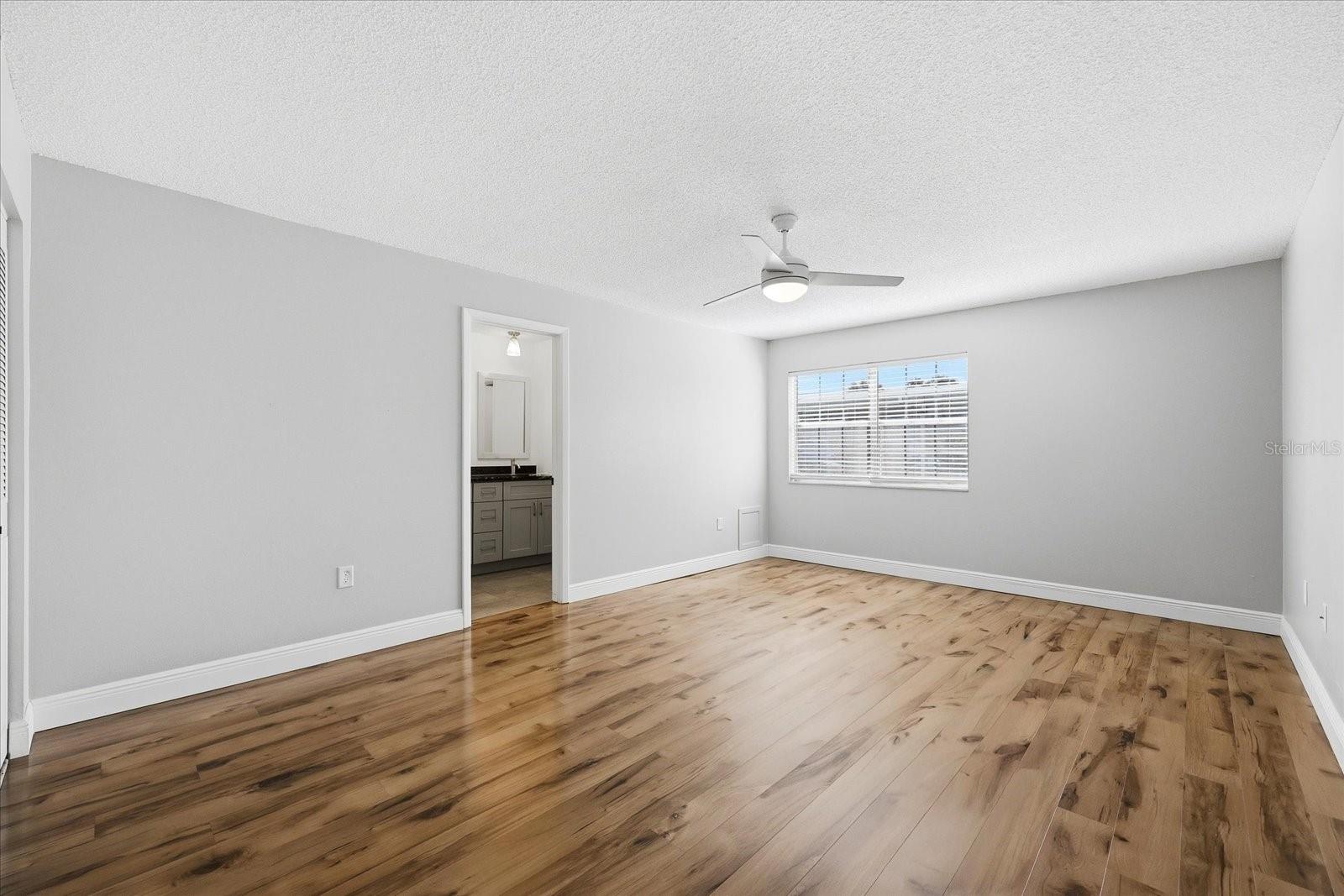 1706 BELLEAIR FOREST DR #128 — photo 11