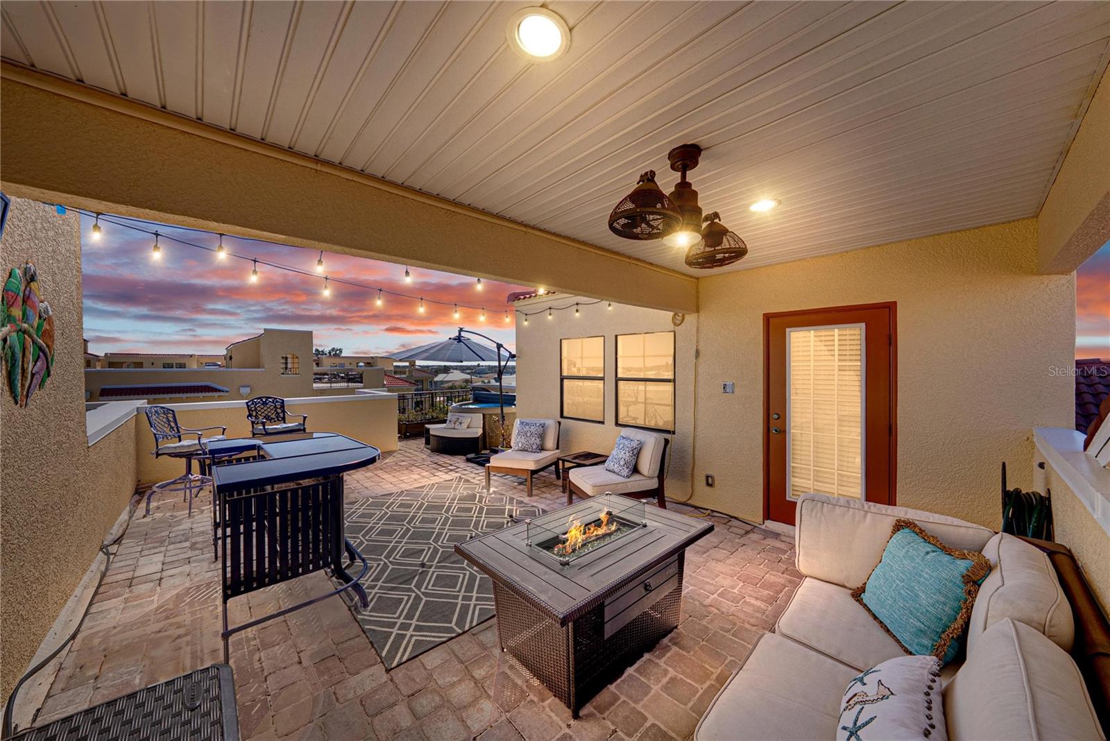 6411 MAYRA SHORES LN — photo 2