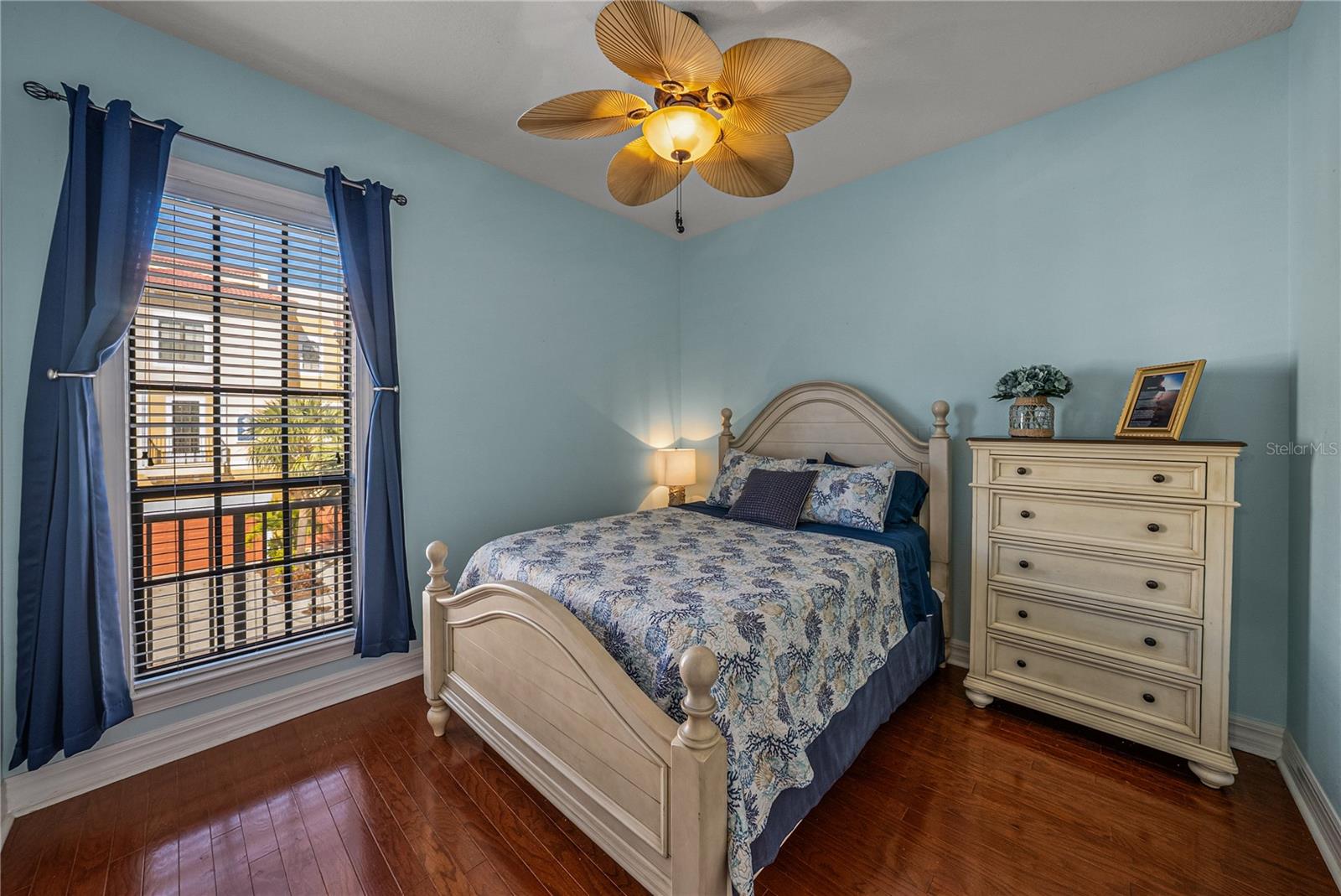 6411 MAYRA SHORES LN — photo 23