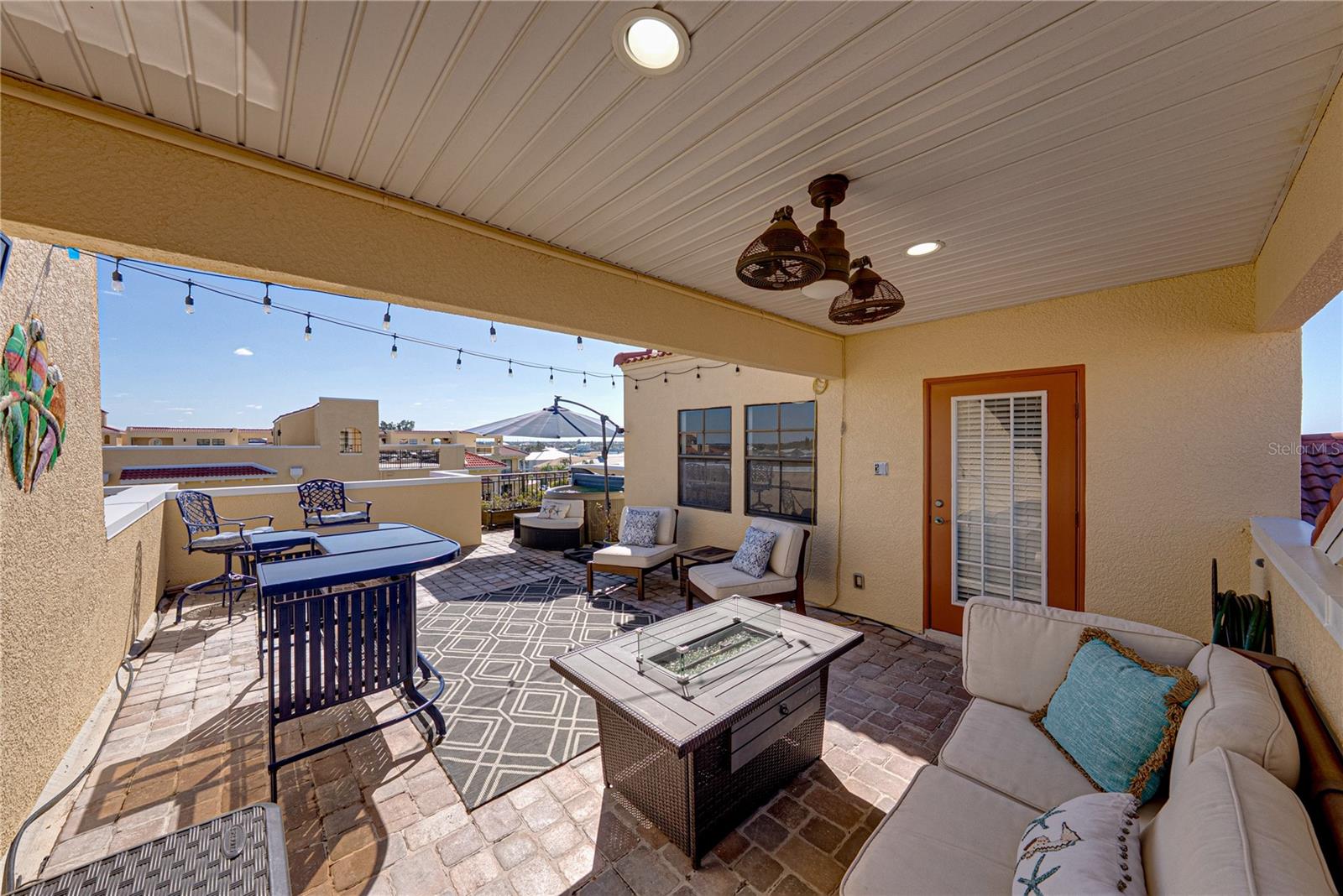 6411 MAYRA SHORES LN — photo 29