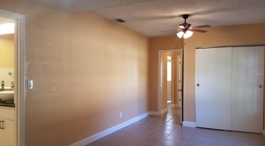 2921 W WALNUT ST — photo 7