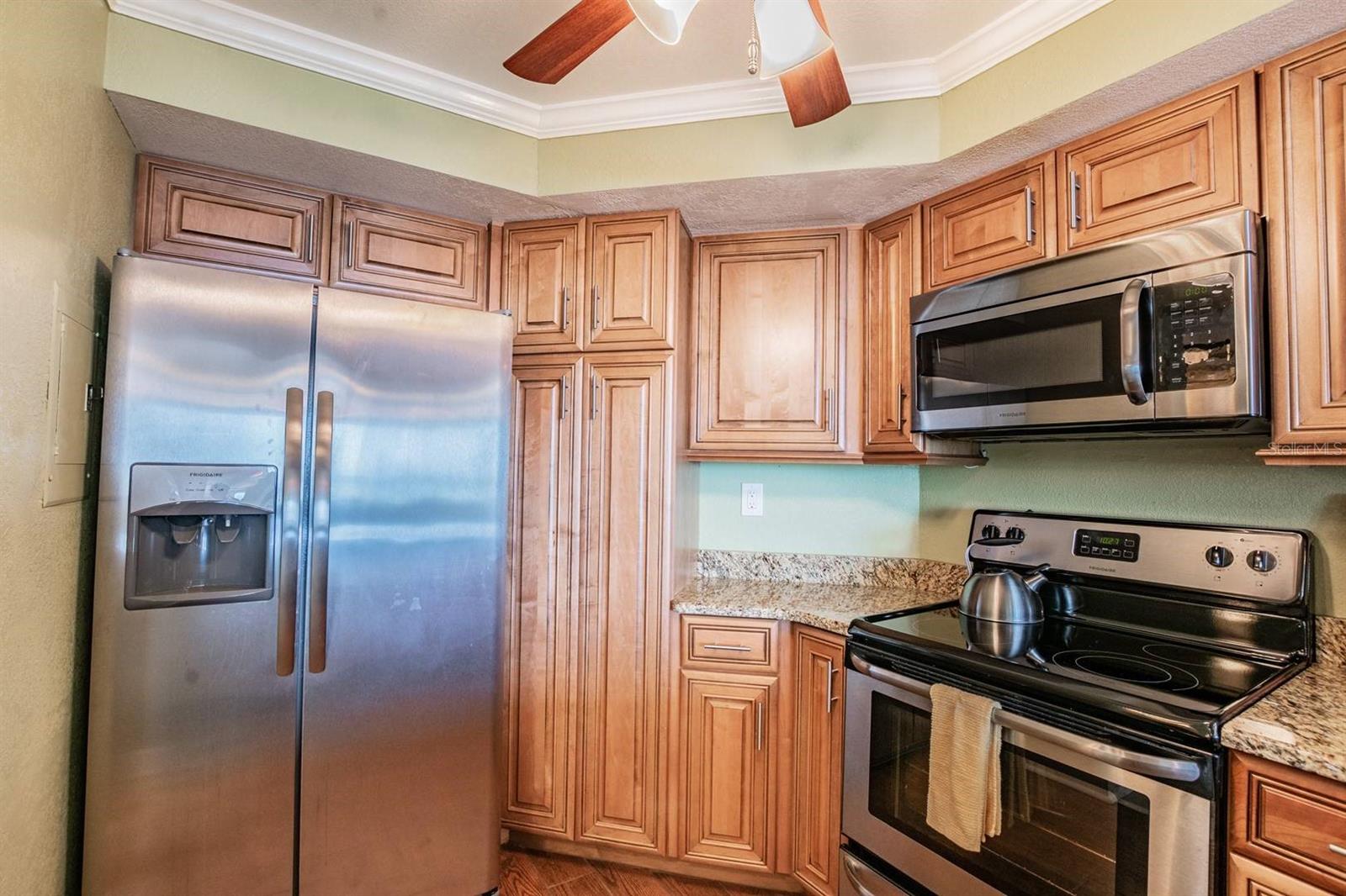 6295 BAHIA DEL MAR CIR #401 — photo 3