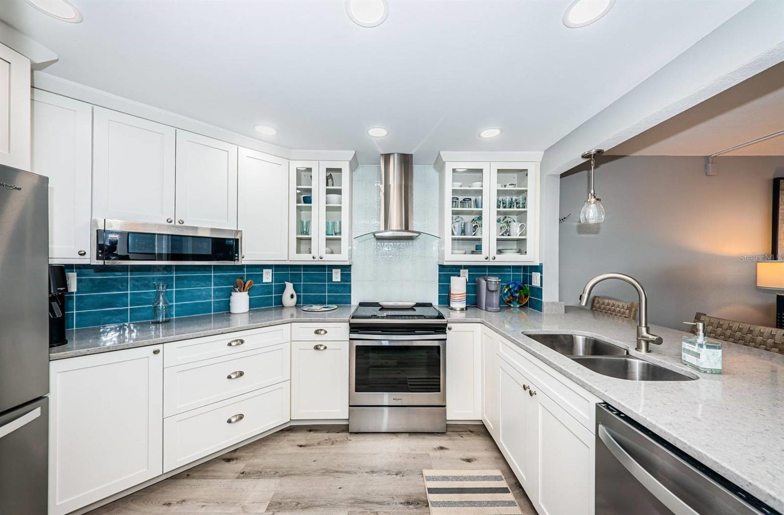 6295 BAHIA DEL MAR CIR #505 — photo 4