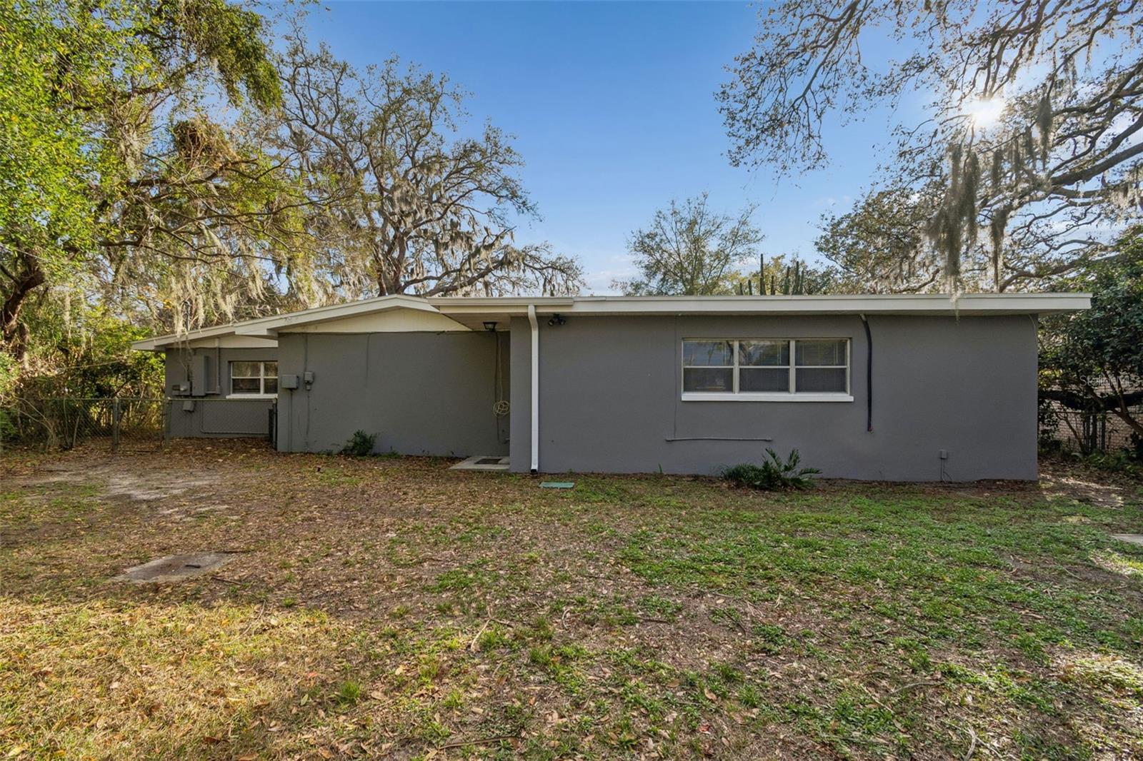 308 BRENTWOOD DR — photo 25