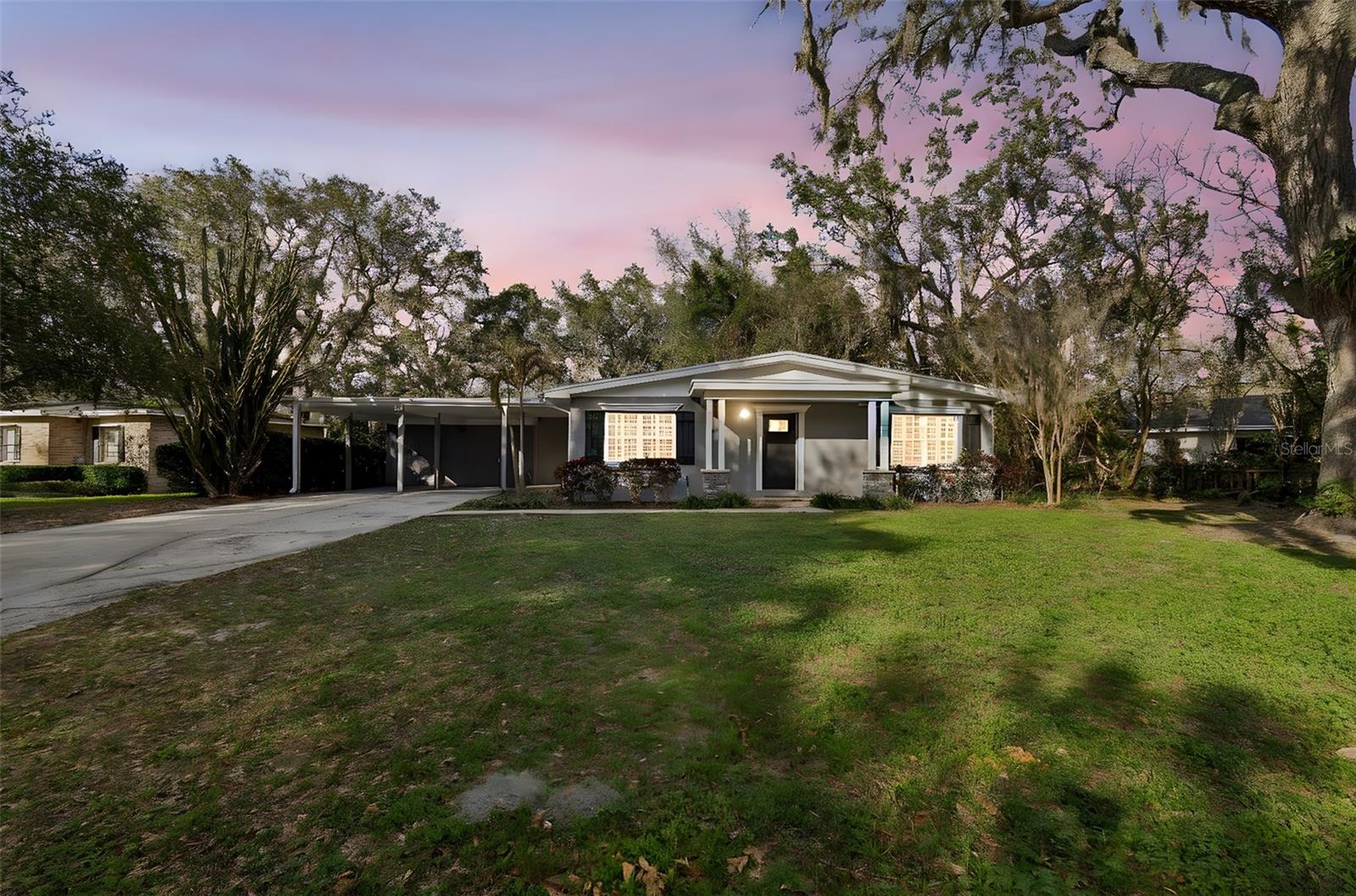 308 BRENTWOOD DR — photo 39