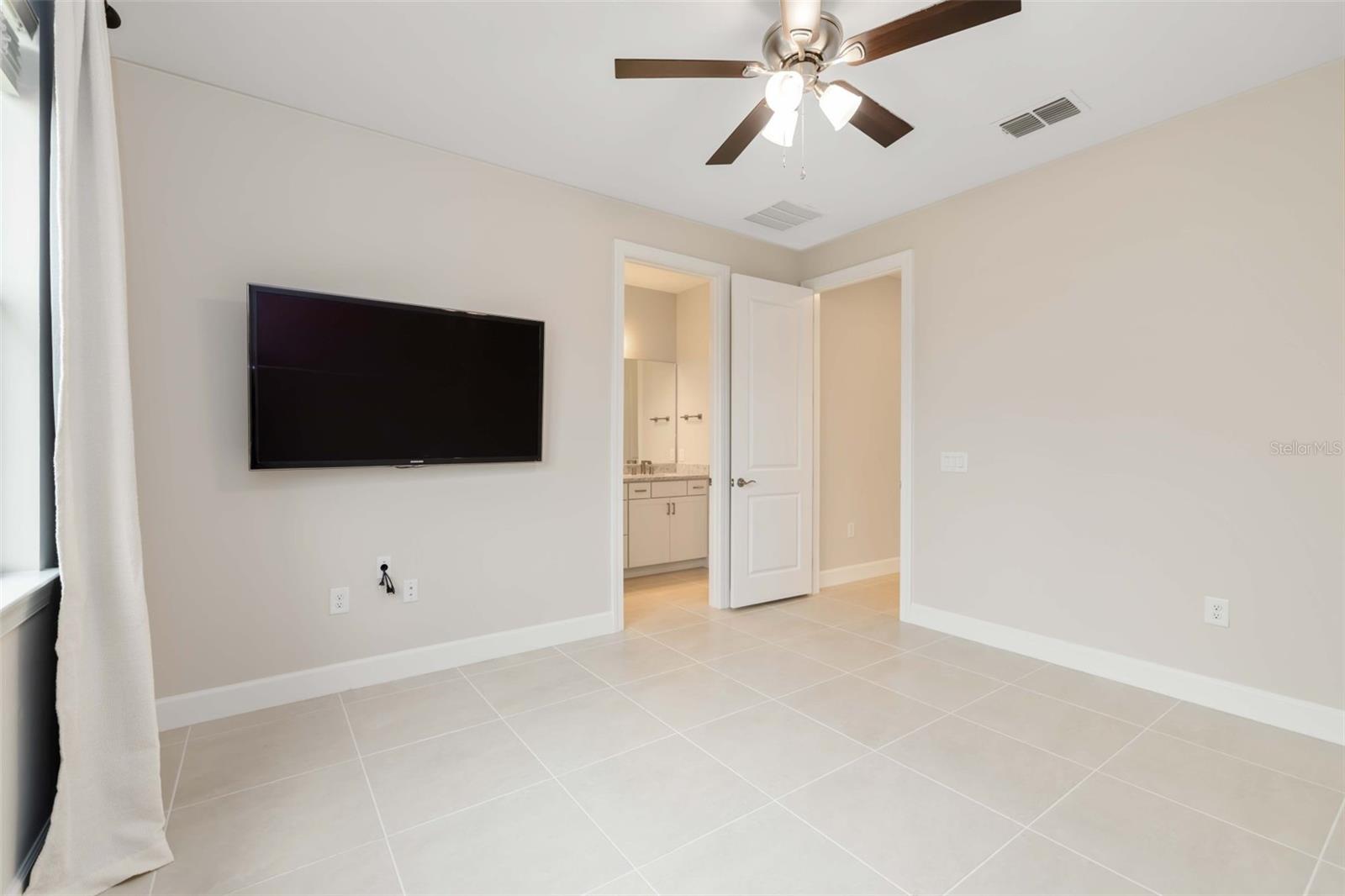 5811 SILVERSIDE PINE CT — photo 16