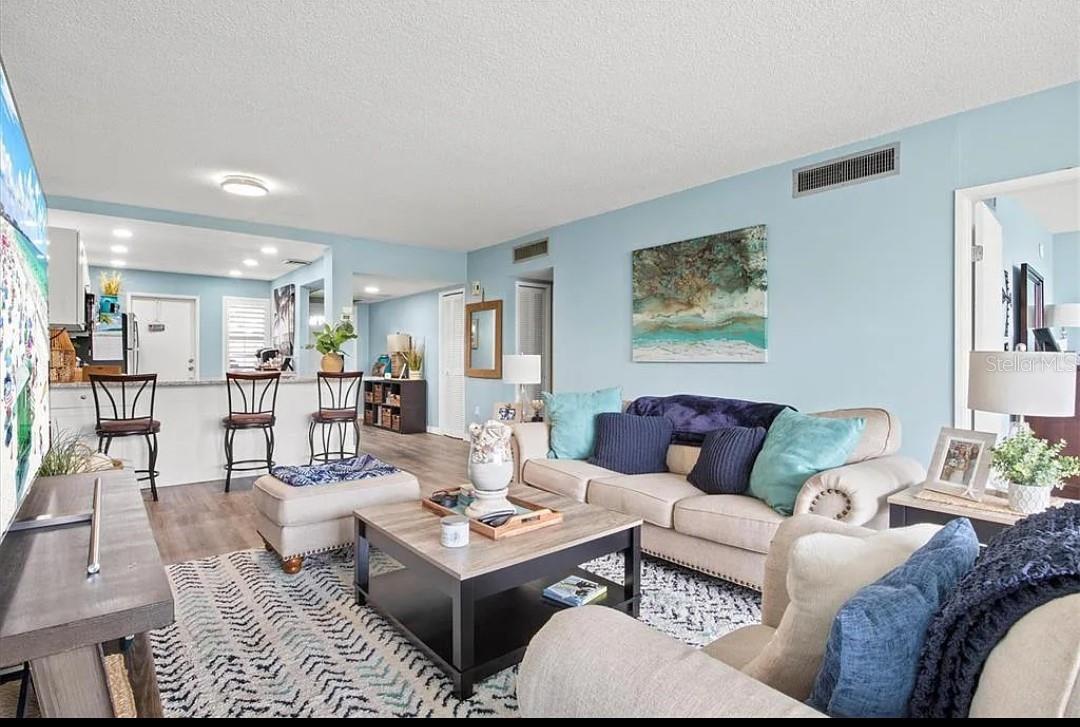 7461 W COUNTRY CLUB DR N #108 — photo 8