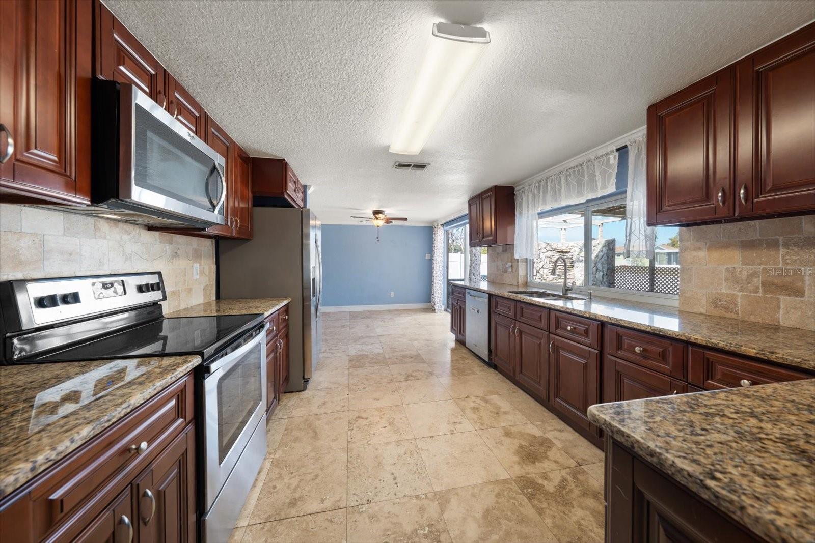 4025 SAIL DR — photo 9