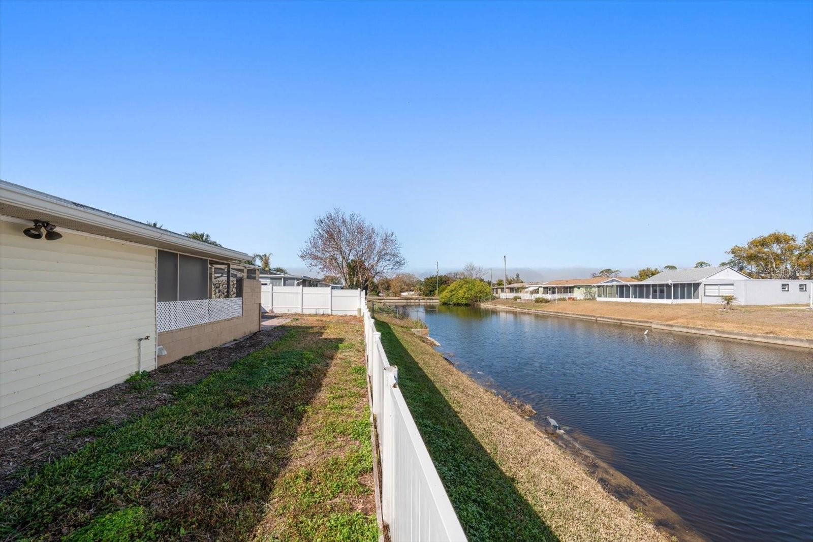 4025 SAIL DR — photo 25