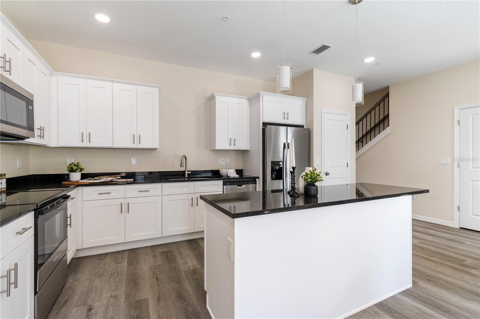 4350 CAMBIO GARDENS CT — photo 10