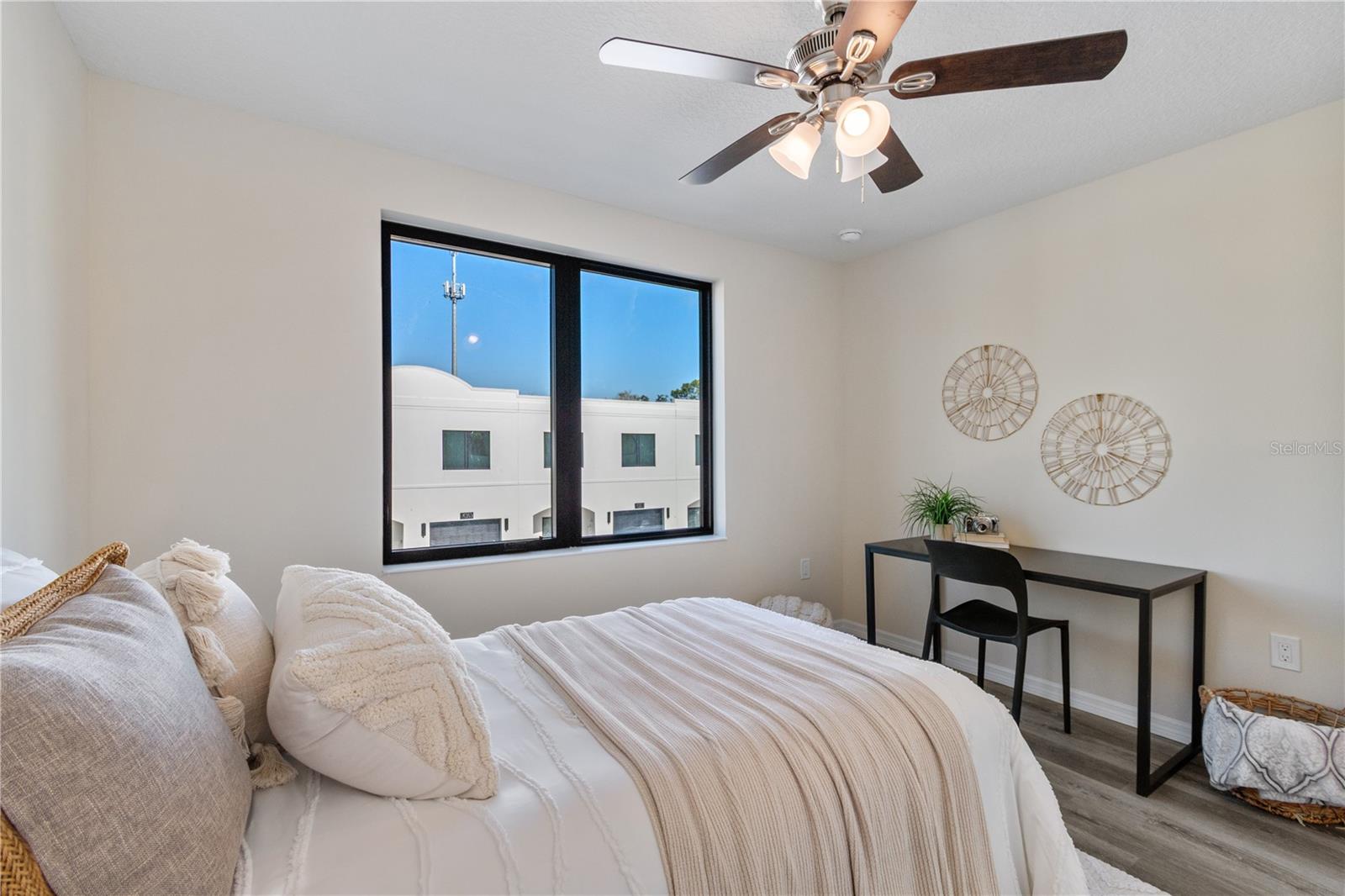 4342 CAMBIO GARDENS CT — photo 23