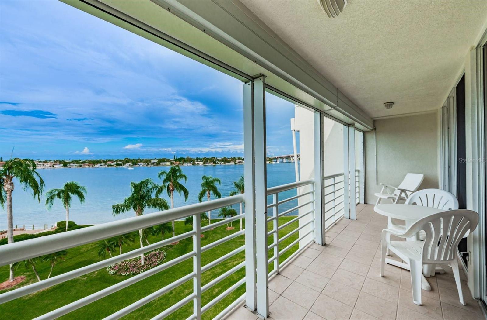 6001 BAHIA DEL MAR CIR #527 — photo 20