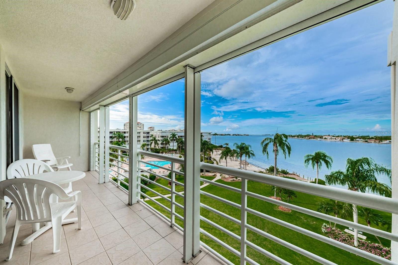 6001 BAHIA DEL MAR CIR #527 — photo 3