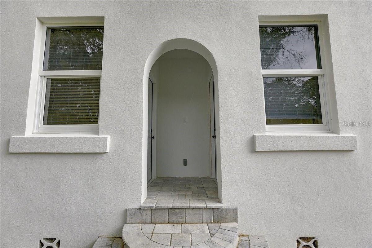1862 6TH ST — photo 4