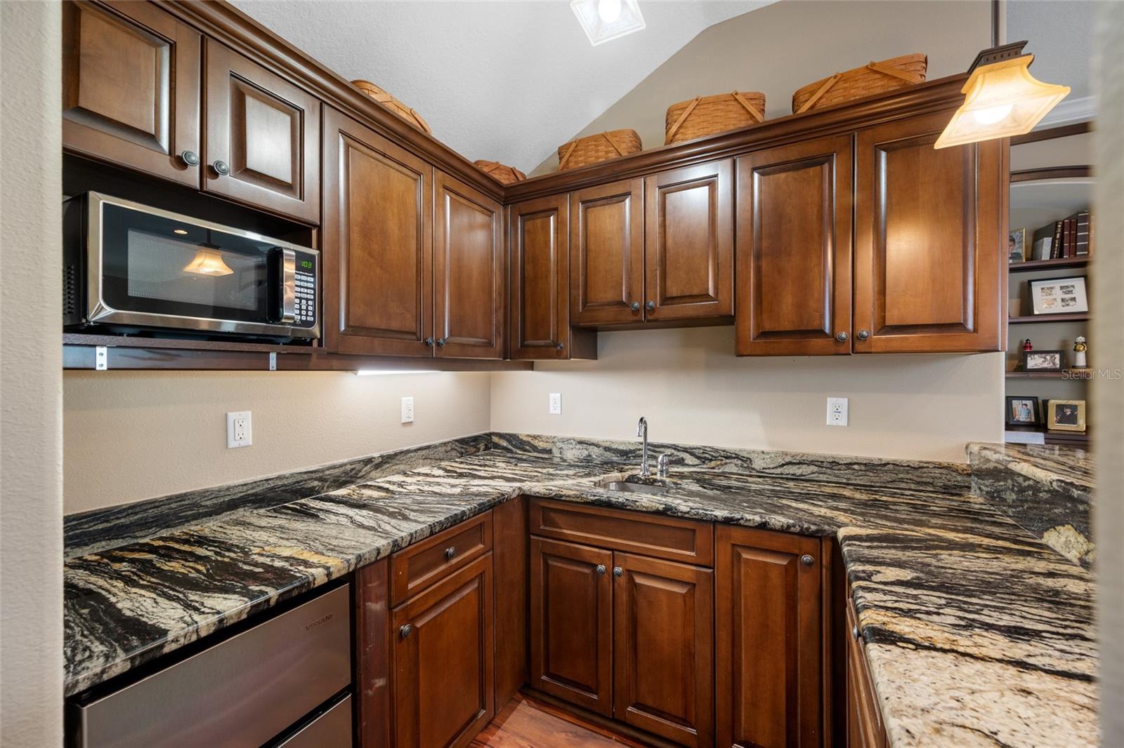1425 HILLSIDE LANDING DR — photo 50