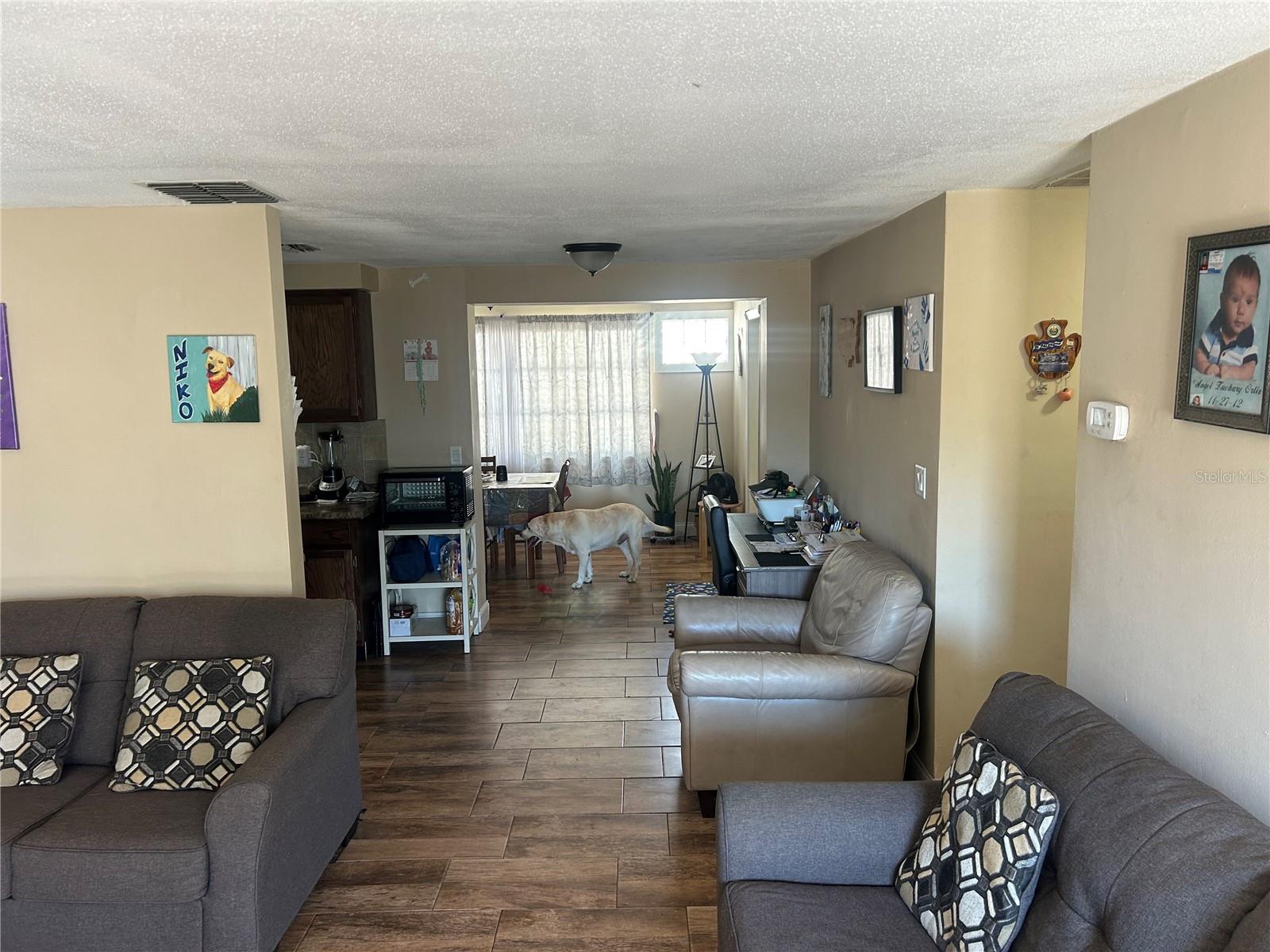 10824 INGLEWOOD AVE — photo 4