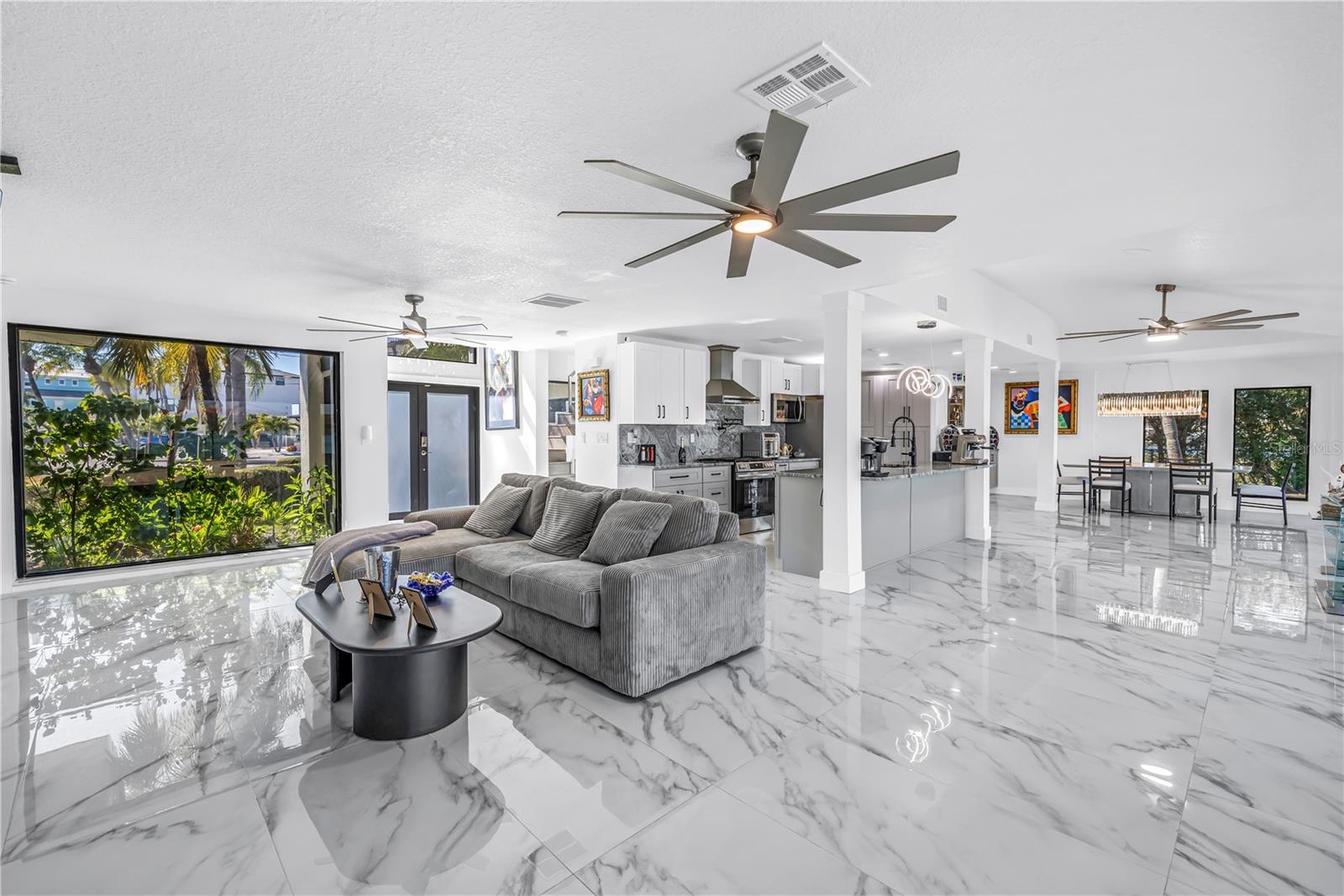 583 CRYSTAL DR — photo 14