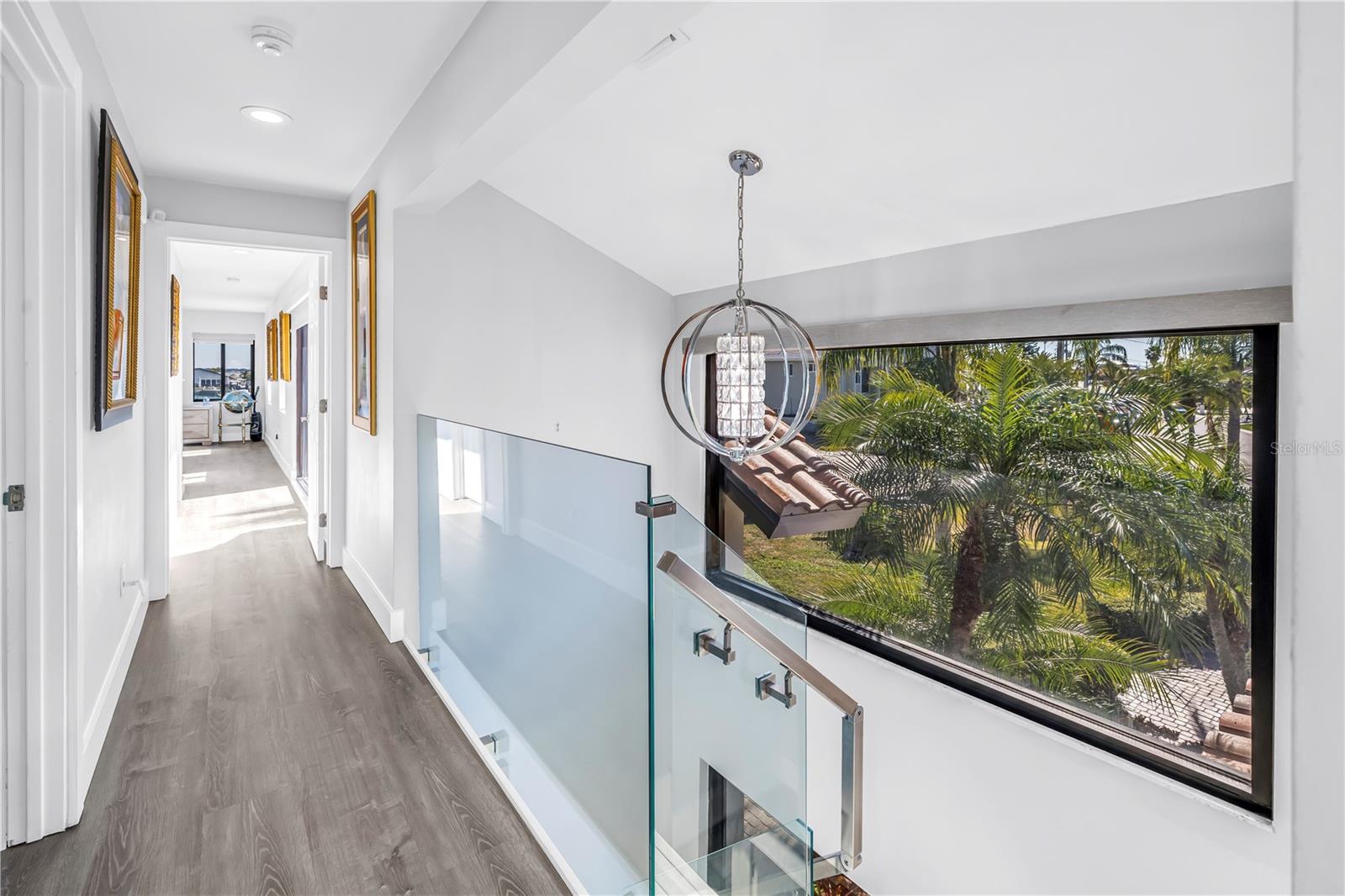 583 CRYSTAL DR — photo 45