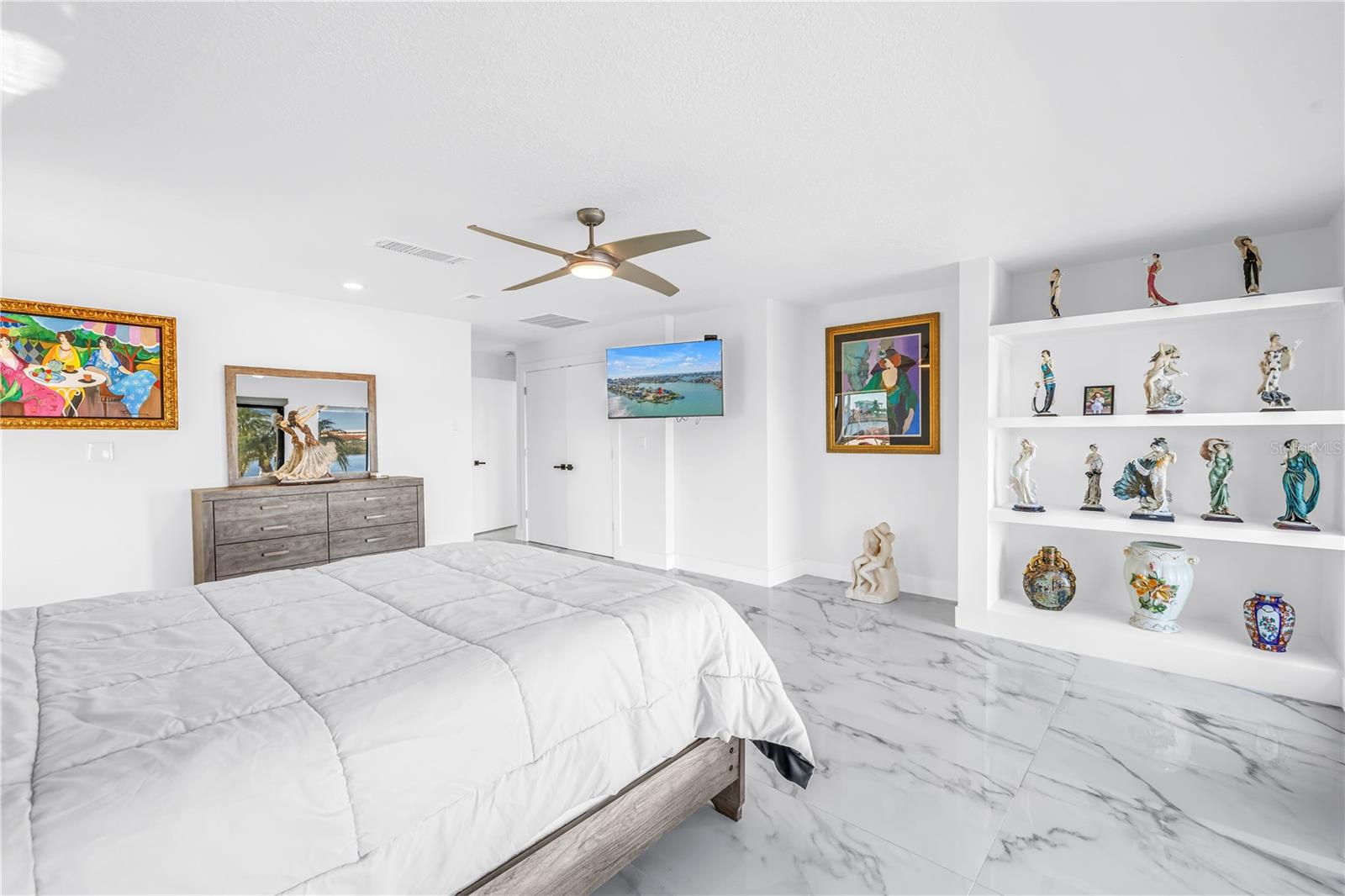 583 CRYSTAL DR — photo 33
