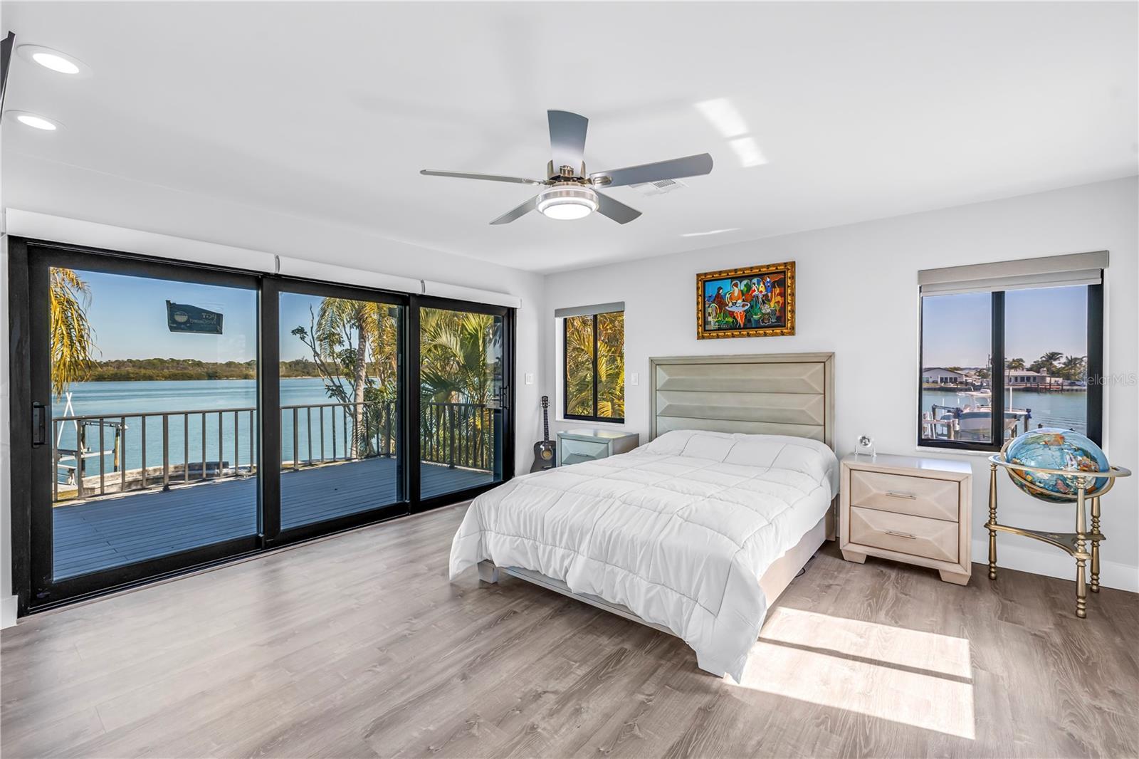 583 CRYSTAL DR — photo 47