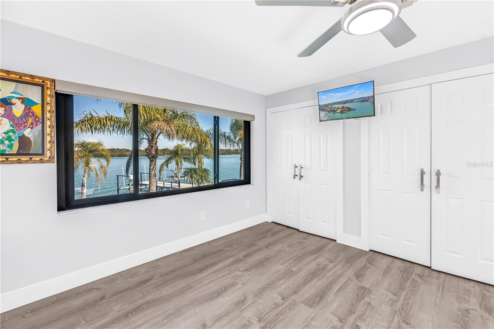 583 CRYSTAL DR — photo 64