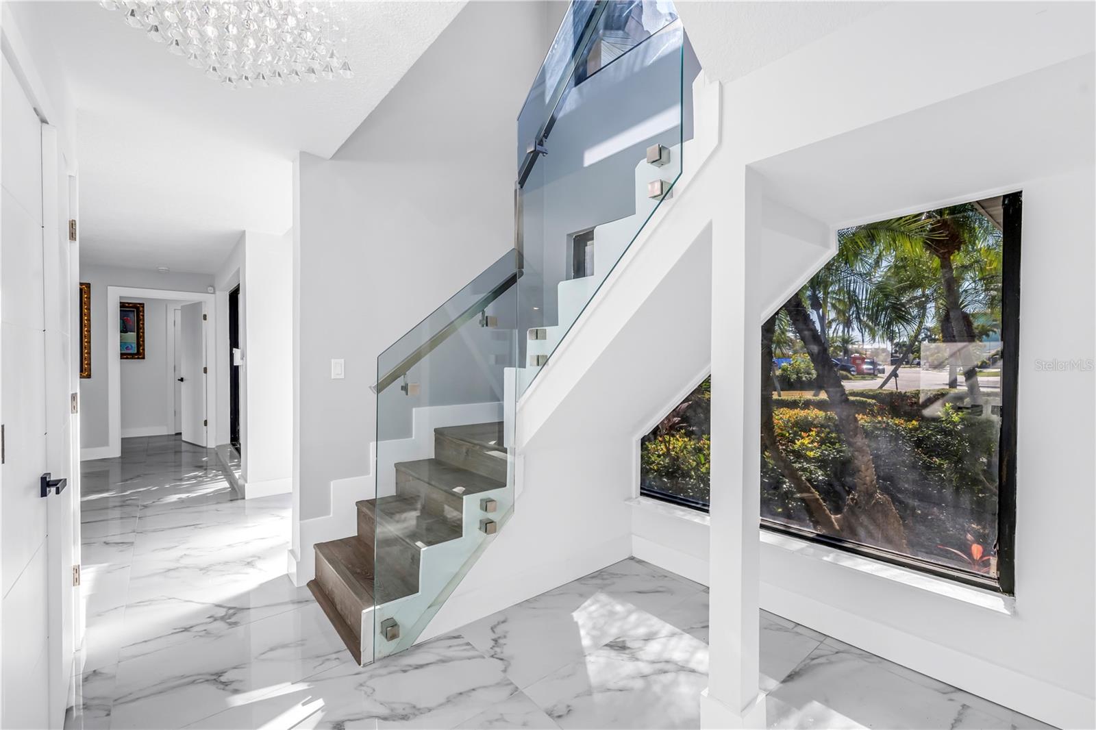 583 CRYSTAL DR — photo 42