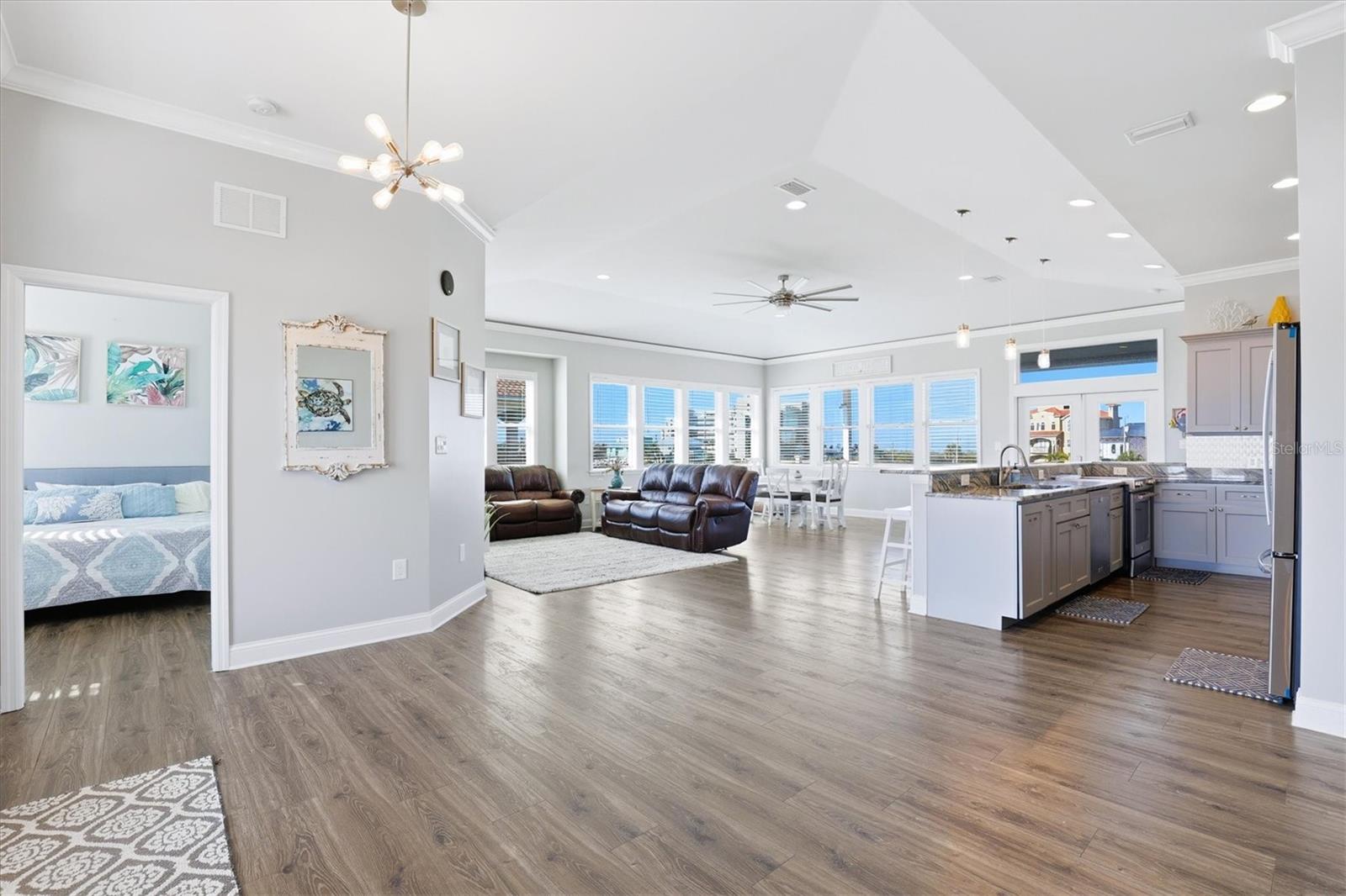 13875 HATCHER AVE — photo 40