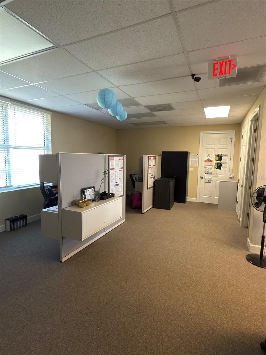 2563 N TOLEDO BLADE BLVD #2 — photo 4